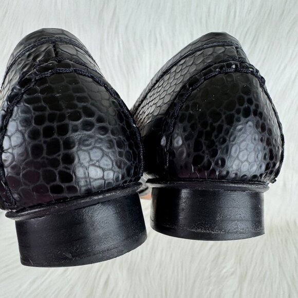 Women's Stuart Weitzman Genuine Leather Croc Embossed Tassel Loafer Sz 9M Black - Picture 6 of 7